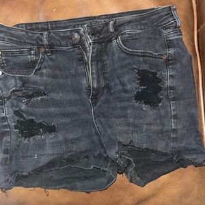 Black distressed shorts